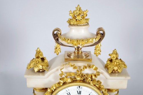 Pendule époque Louis XVI - Horlogerie Style Louis XVI