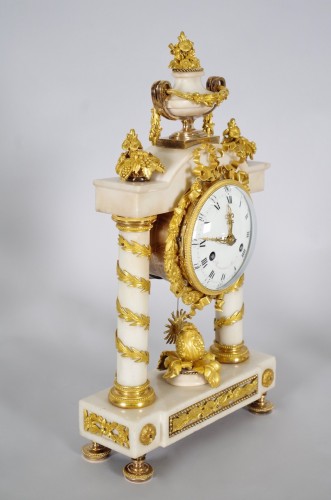 Antiquités - Pendule époque Louis XVI