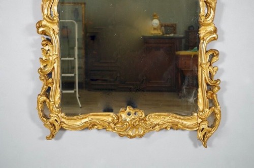 Mirrors, Trumeau  - Large. Régence gilded wood mirror