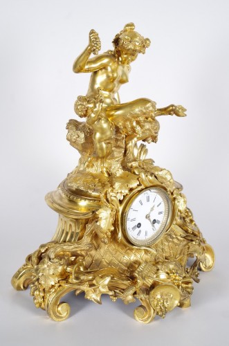 Antiquités - Pendule Napoléon III en bronze doré