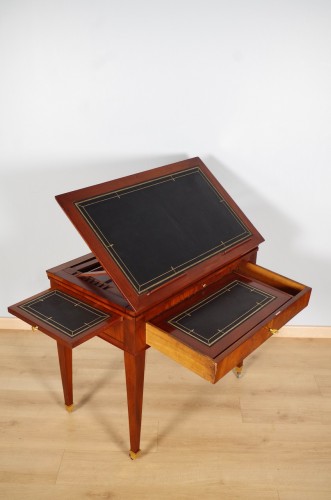 Directoire - French 18th century &quot;A la Tronchin&quot; mahogany table