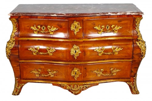 Commode tombeau époque Régence