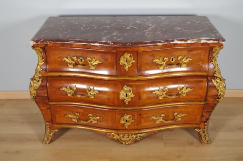 Mobilier Commode - Commode tombeau époque Régence