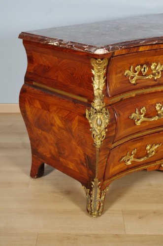 Régence - Commode tombeau époque Régence