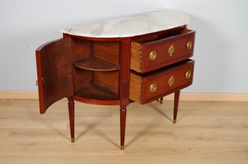 Antiquités - Commode époque Louis XVI estampillée Roussel