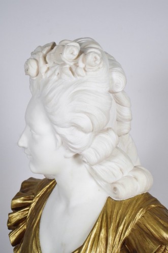 Buste de Marie-Antoinette en marbre et bronze - 