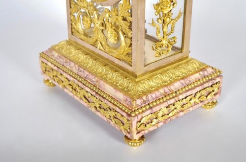 Antiquités - Pendule en bronze et marbre vers 1880