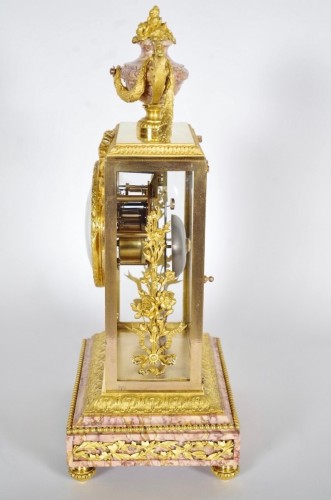 Antiquités - Pendule en bronze et marbre vers 1880