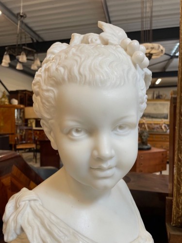 A.G Lanzirotti - Buste de bacchante en marbre - Sculpture Style 