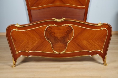 Mobilier Lit - Lit en acajou, citronnier et bronze doré vers 1880 signé Rinck