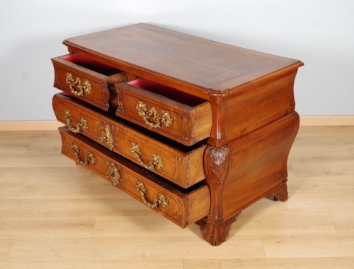 Commode tombeau époque Régence, Vallée du Rhône vers 1720 - Antiquités Saint Jean