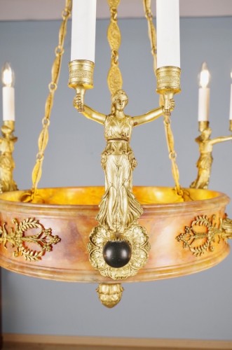 Lustre en bronze doré et albâtre - Antiquités Saint Jean