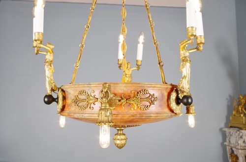 Antiquités - Lustre en bronze doré et albâtre