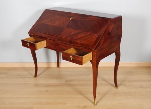 Antiquités - Bureau à pente époque Louis XV