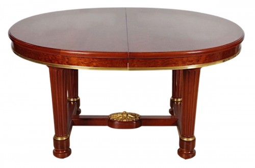 Mercier Frères à Paris, table en acajou et placage d'acajou moucheté vers 1870