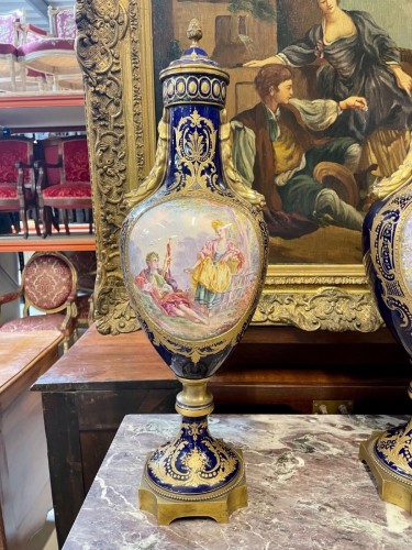 Paire de vases en porcelaine style Sèvres - Napoléon III