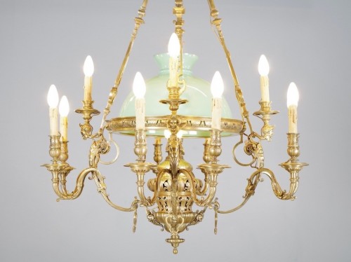 XIXe siècle - Suspension Napoléon III en bronze doré et opaline vers 1860