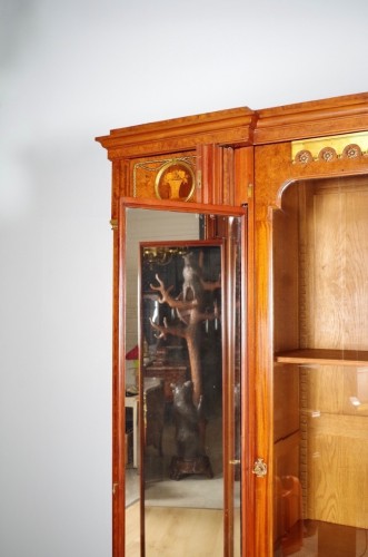 Antiquités - Bibliothèque en acajou, loupe d'amboine et bronze doré vers 1900