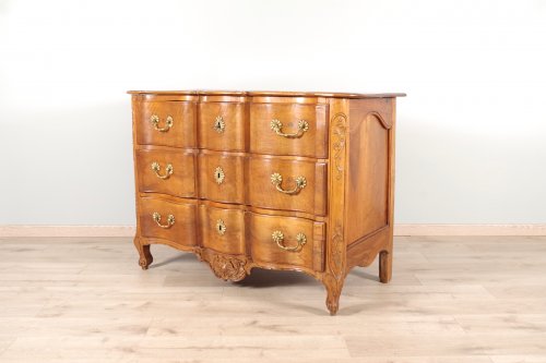 Louis XV - Commode dauphinoise d'époque XVIIIe siècle