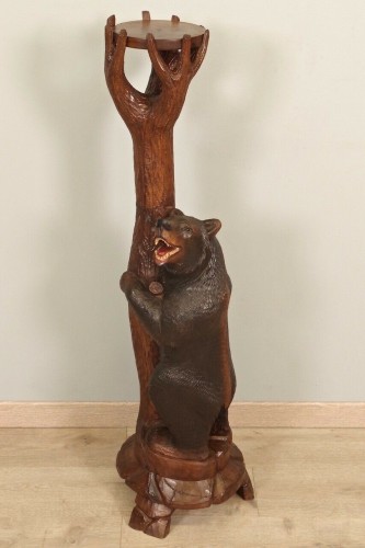 Sellette en bois sculpté à décor d'un ours signée Ruef - Objet de décoration Style Art nouveau