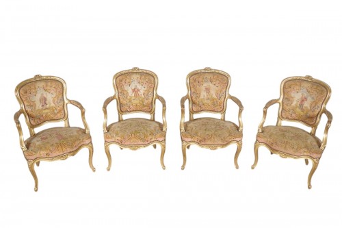 Fauteuils dorés fin 19e avec tapisserie petit point