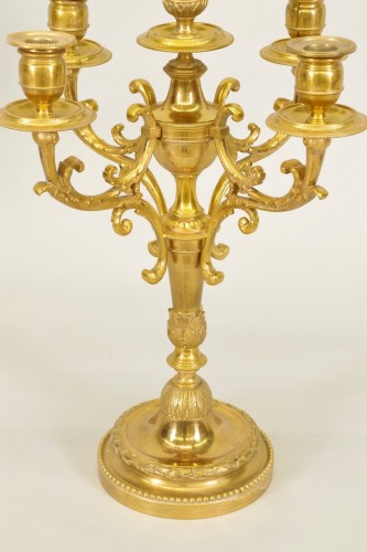 Luminaires Bougeoirs et Chandeliers - Paire de candélabres en bronze doré fin XIXe siècle