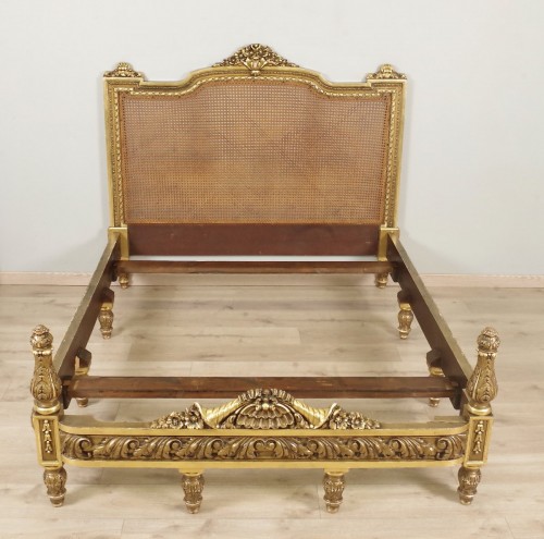 Lit Napoléon III en bois doré - Mobilier Style Napoléon III