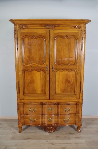 Armoire pantalonnière époque Régence