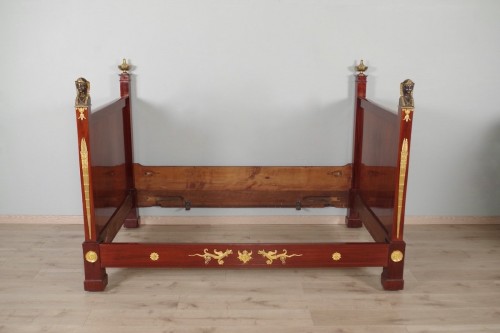 Bed with dragons Return from Egypt - Furniture Style Empire