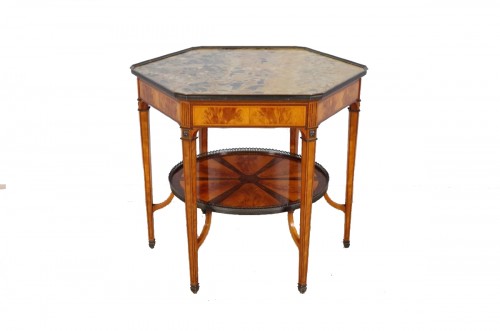 English pedestal table late 19th century