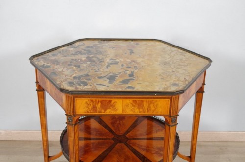 Furniture  - English pedestal table late 19th century