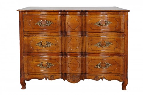 French 18th century chest of drawers