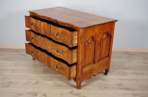 French 18th century chest of drawers - Furniture Style 