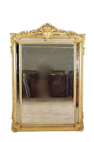 Miroir Napoléon III doré à parecloses