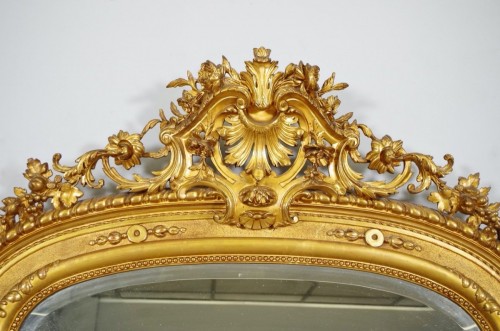 XIXe siècle - Important miroir en bois et stuc doré vers 1880