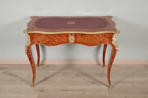 Ppetit bureau plat en bois de rose vers1880 - 