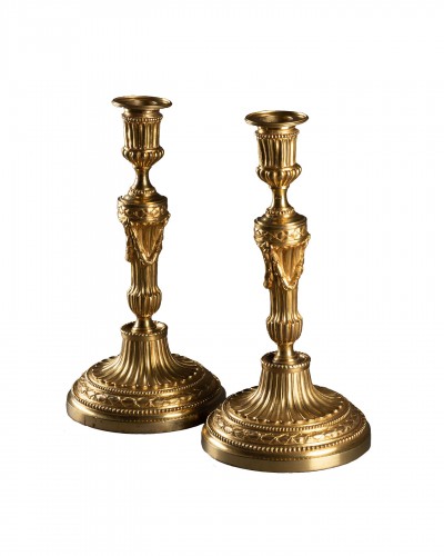 Paire de bougeoirs époque Louis XVI