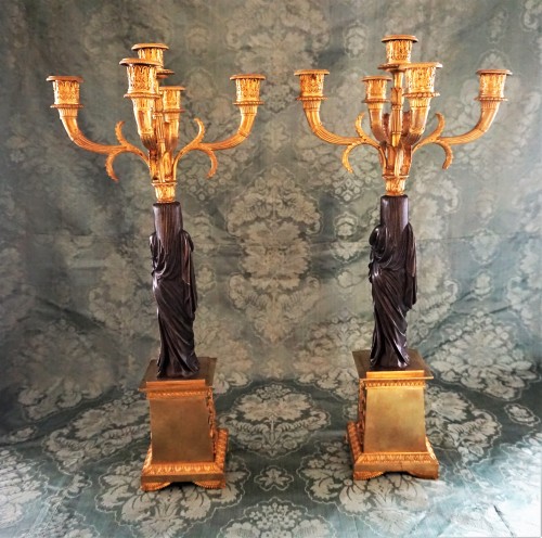 Luminaires Bougeoirs et Chandeliers - Paire de candélabres Empire  en bronze patine et doré
