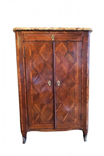 Armoire en placage Louis XV