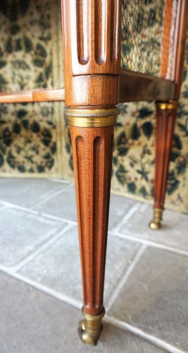 Antiquités - Table console en acajou Epoque Louis XVI