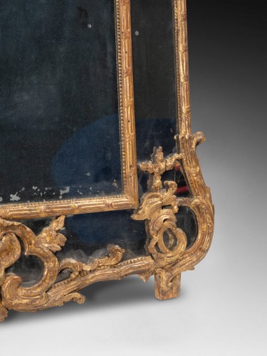 French 18th century mirror with parecloses - 