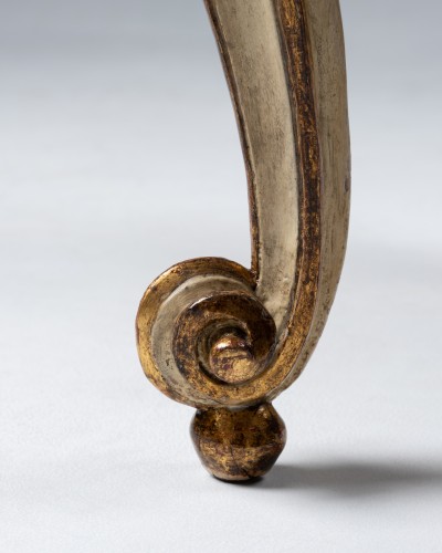 Tabouret en bois laqué et doré Italie XVIIIe siècle - Louis XV