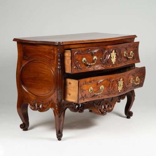 Mobilier Commode - Commode provençale du XVIIIe siècle