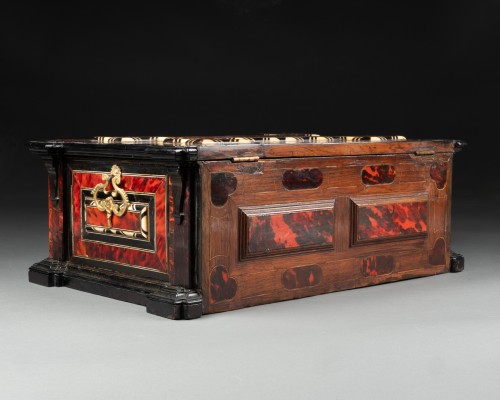 Objets de Vitrine Boite & Nécessaire - Coffret en ébène fin XVIIe siècle début XVIIIe siècle