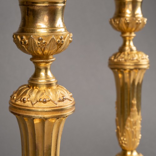 Pair of Louis XVI ormolu candelabra - 