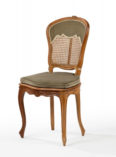 Suite de huit chaises cannées Louis XV - Sièges Style Louis XV