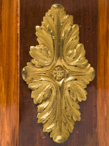 Antiquités - Pair of Louis XVI veneered corner cabinets