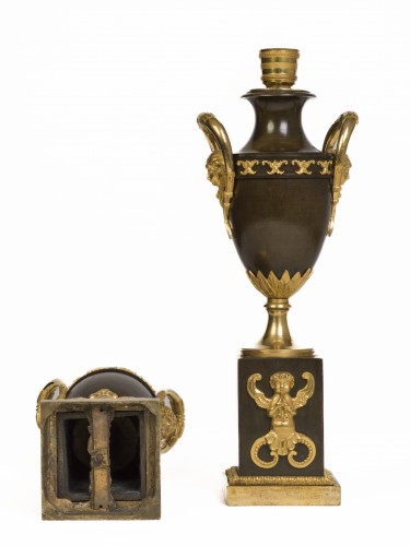Antiquités - Pair of covered candlestick vases Empire period