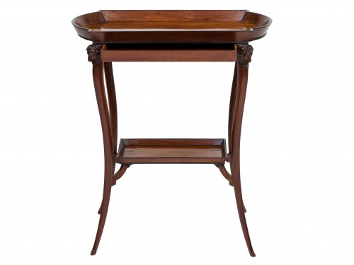 Table en acajou à têtes de bélier fin XVIIIe siècle - Mobilier Style Louis XVI