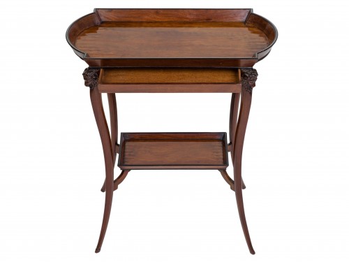Mobilier Table & Guéridon - Table en acajou à têtes de bélier fin XVIIIe siècle